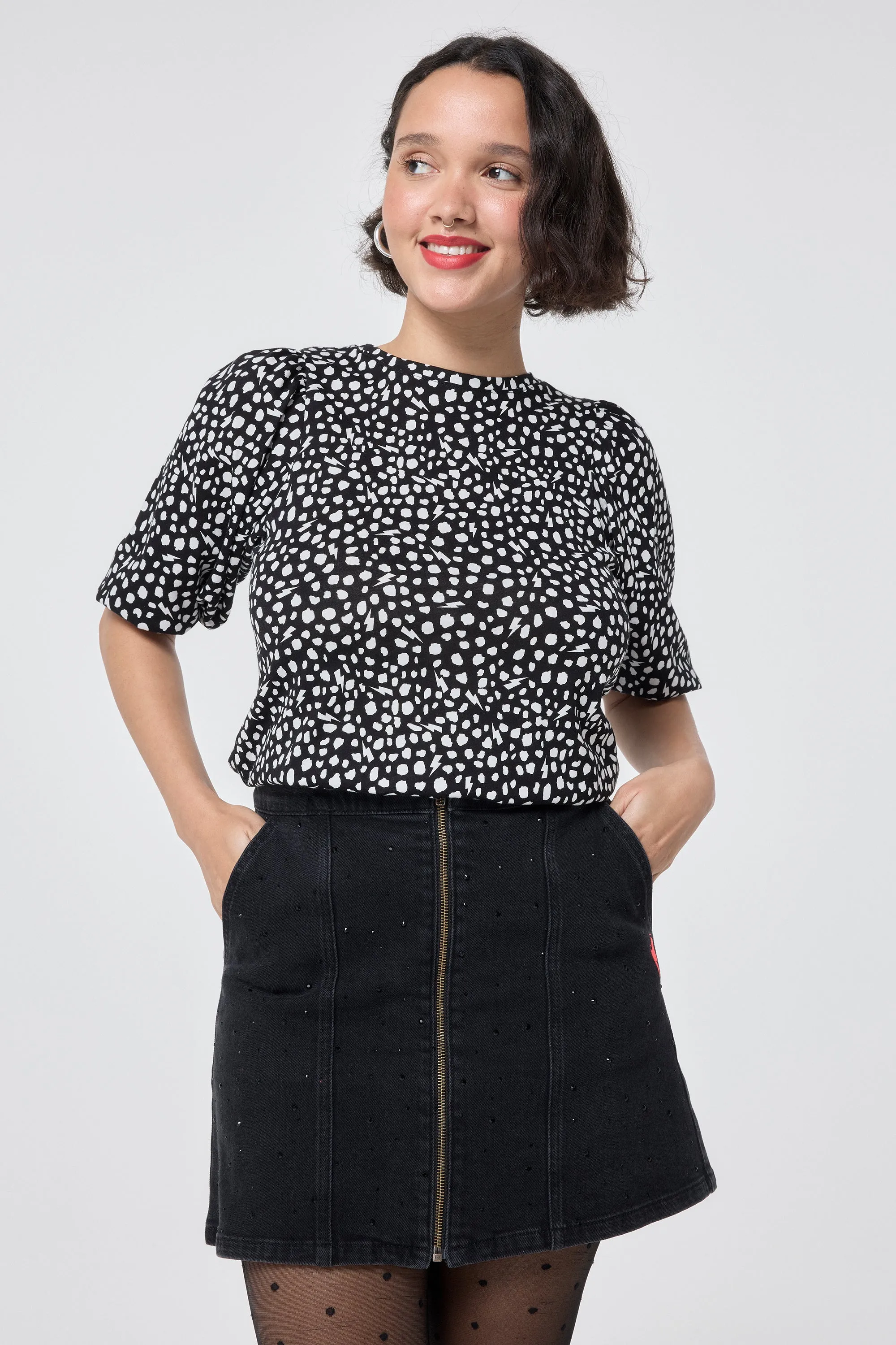 Black with White Cheetah Puff Sleeve T-Shirt