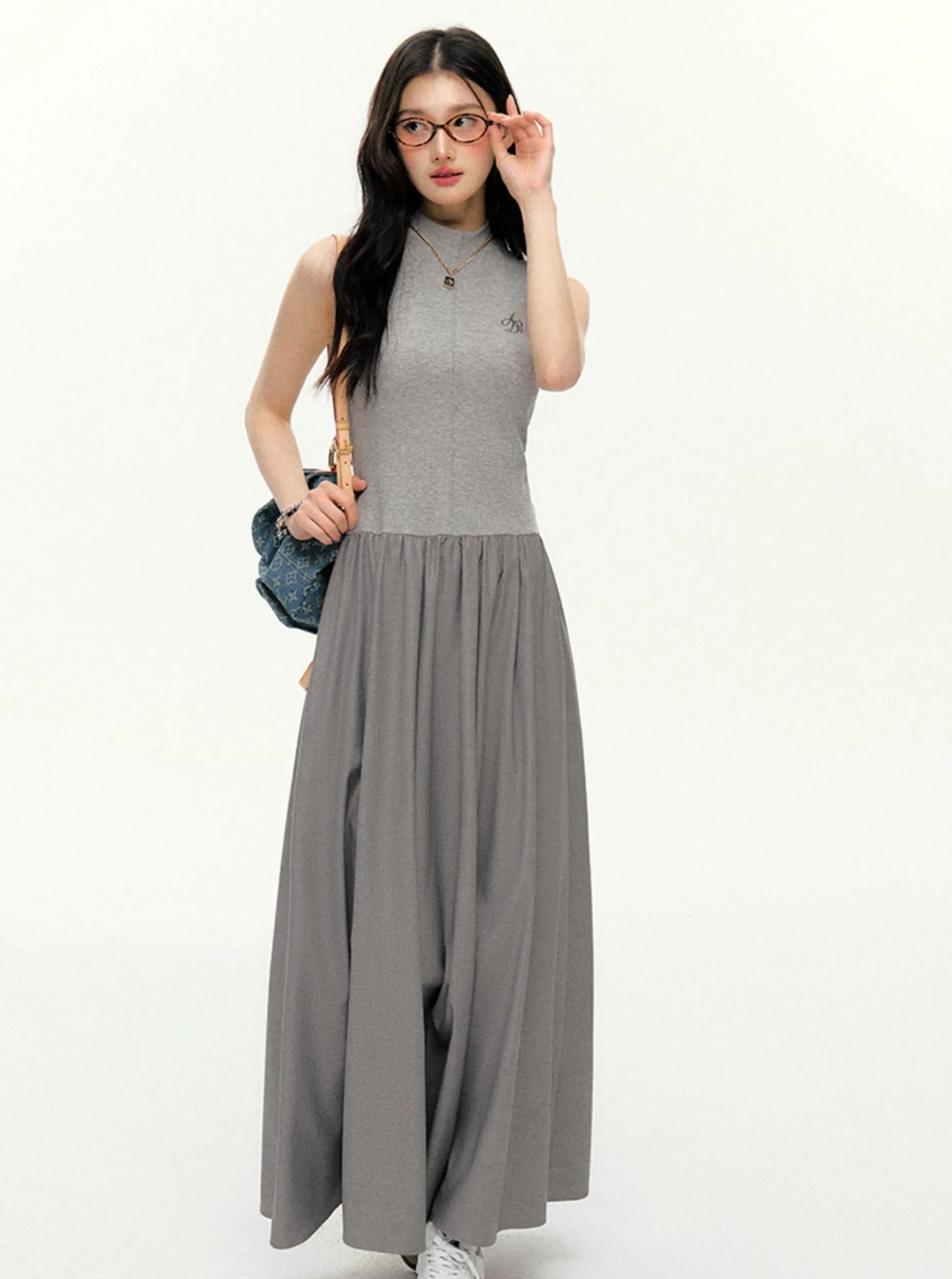 Elegant Contrast Maxi Dress