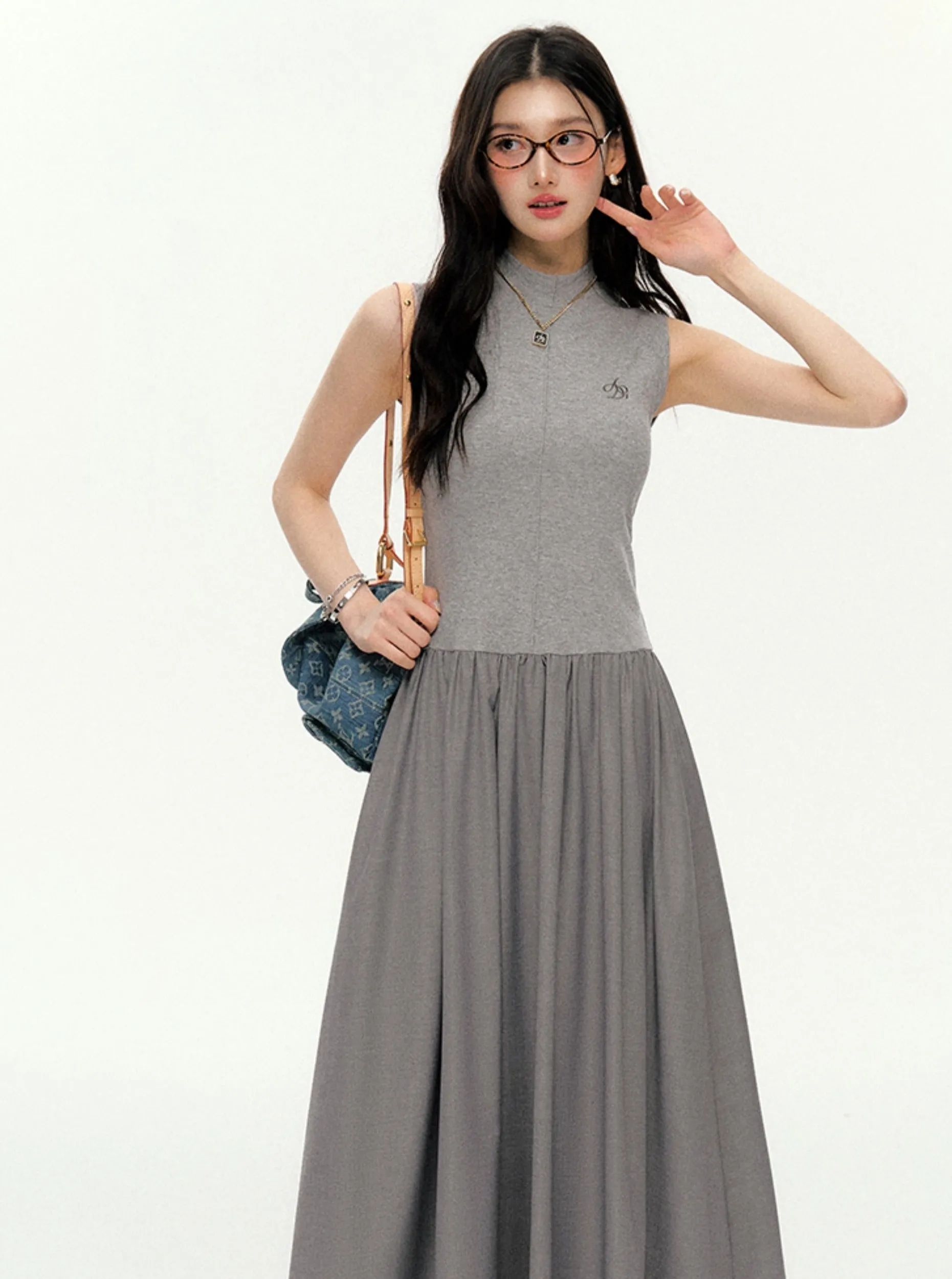 Elegant Contrast Maxi Dress