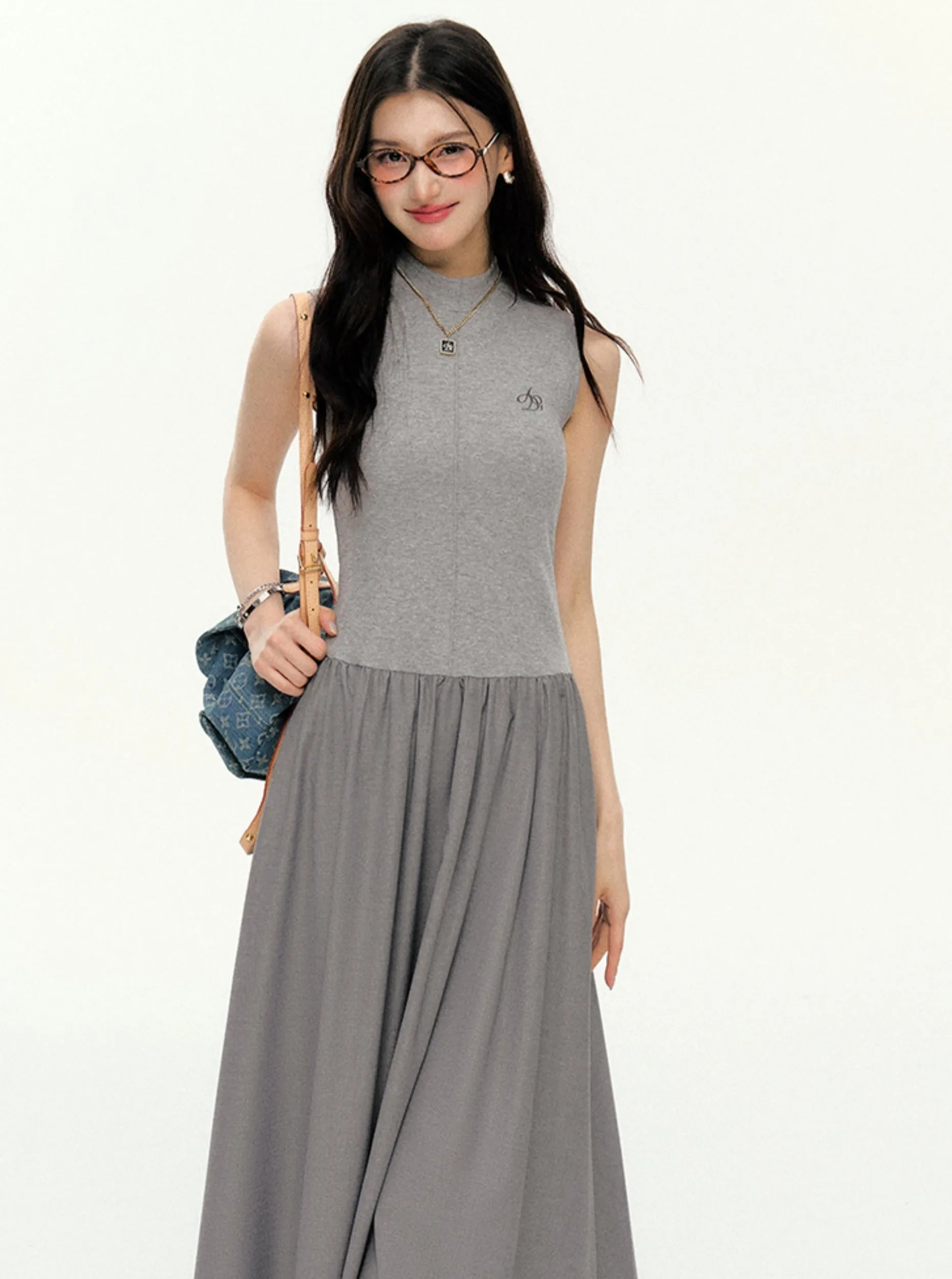 Elegant Contrast Maxi Dress