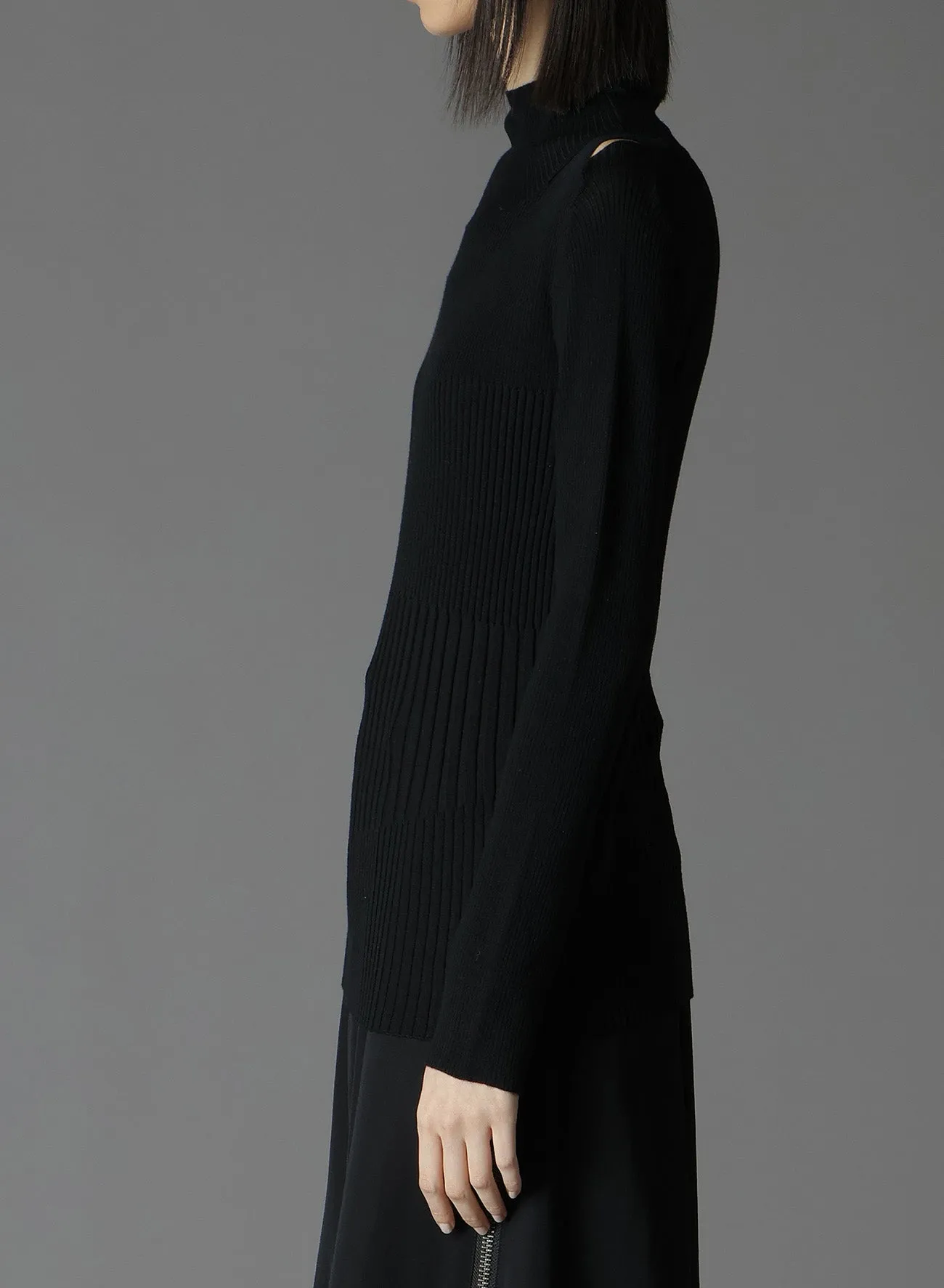 MERINO WOOL DESIGN TURTLENECK KNIT