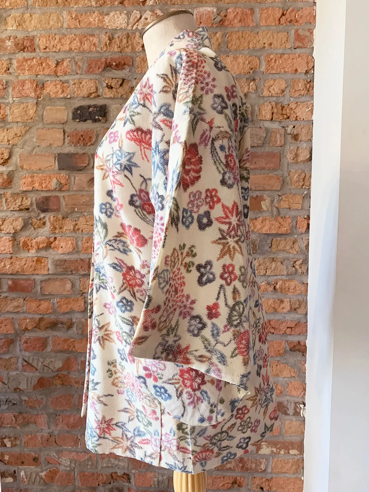 New Arrival ! Vintage Haori/Kimono Beige Floral 1960s