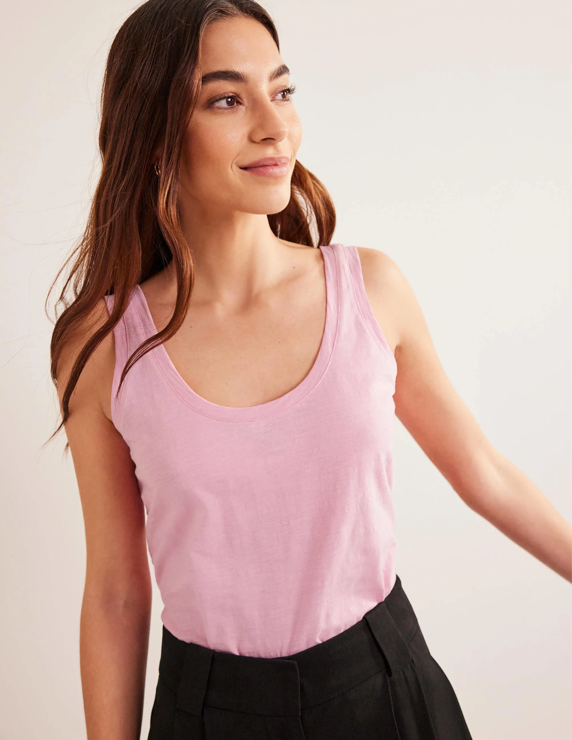 Relaxed Scoop Neck Vest-Cameo Pink